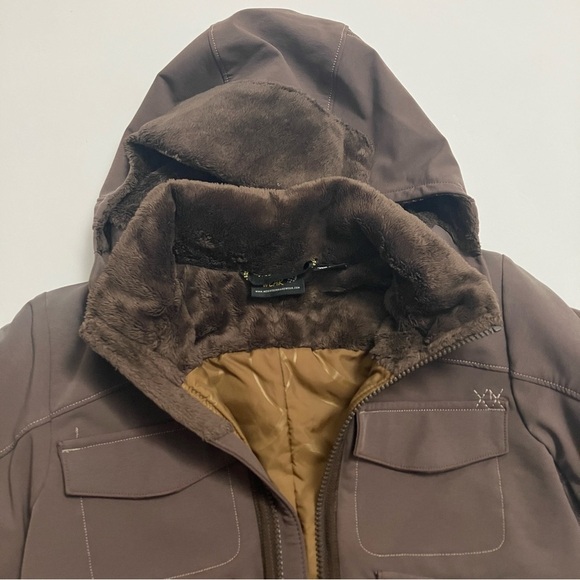 MOUNTAIN HARDWEAR polyester filled shell style puffer jacket - Picture 5 of 10